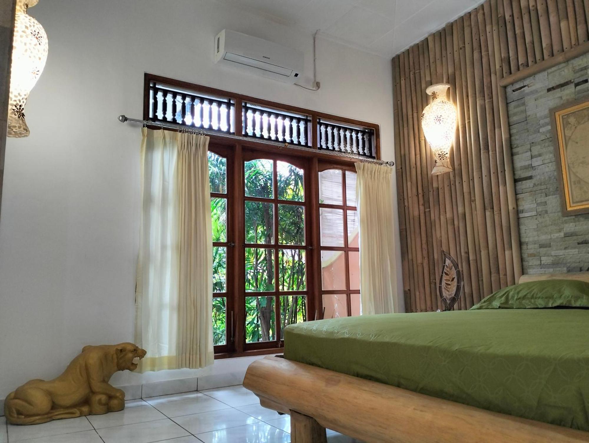 Kaia Lovina Guest House Junior Suite מראה חיצוני תמונה